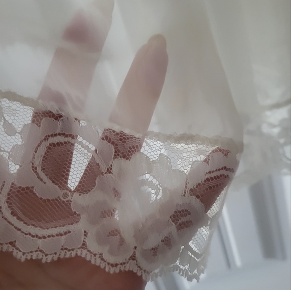 Vintage Frederick's of Hollywood lace sheer white robe negligee cover - Picture 2 of 13